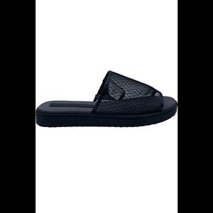 Lori Goldstein Collection Slip On Woven Sandal Black - Medium